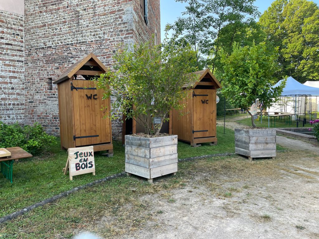 Festival écologique dans les jardins du Centre Culturel de Châtillon-sur-Chalaronne.
En route pour le monde de demain 