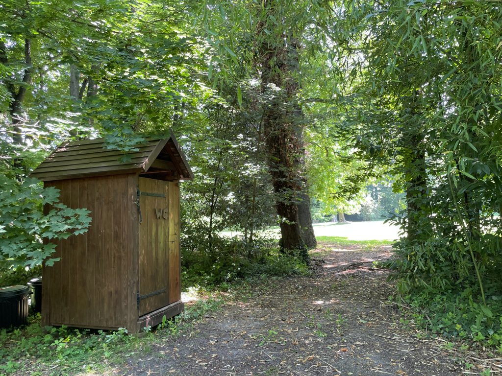 toilette sèche parc château
